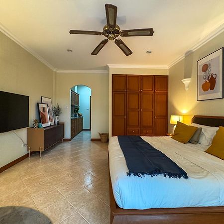 View Talay Longstay Haat Jomtien Eksteriør bilde
