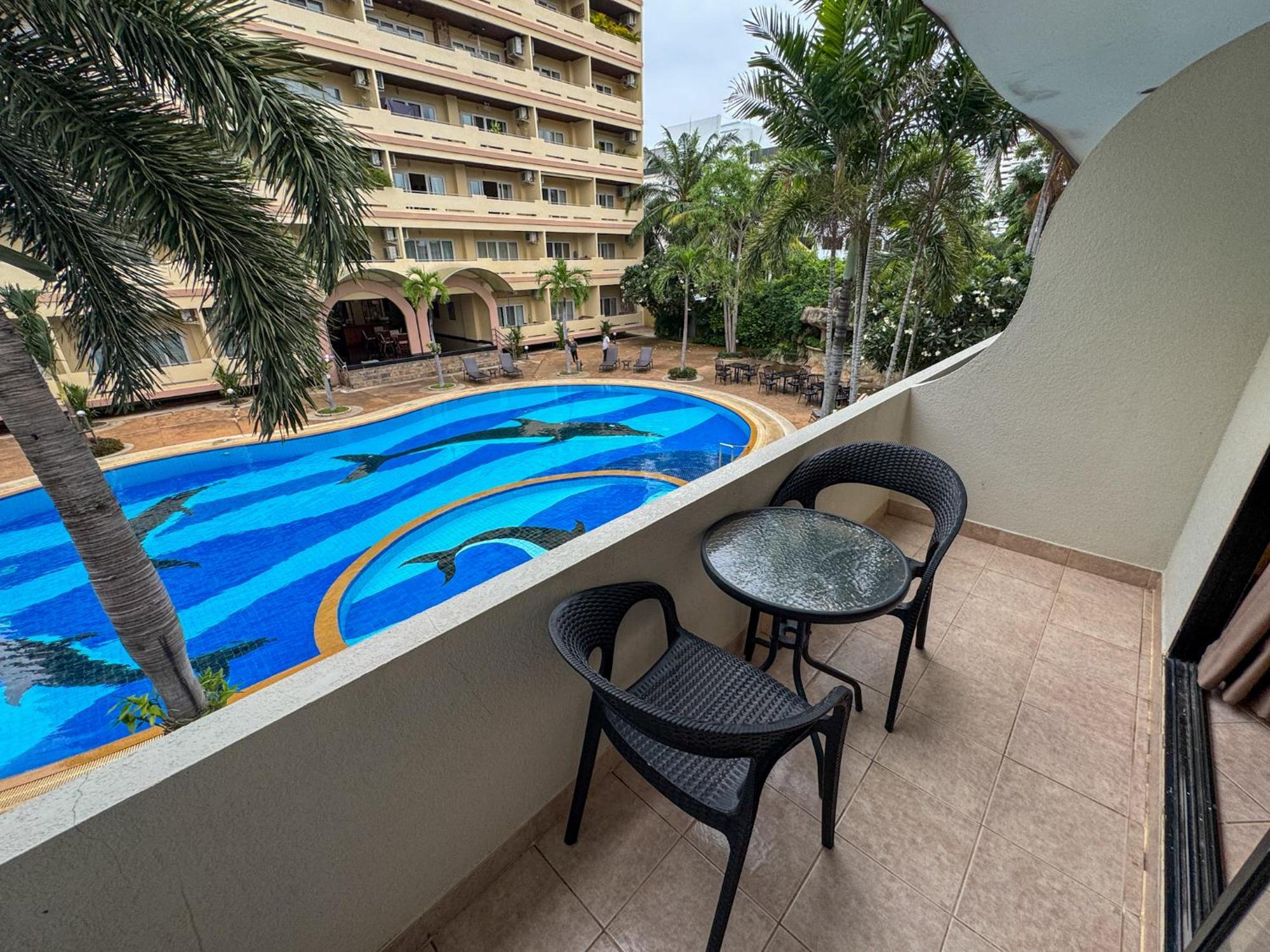 View Talay Longstay Haat Jomtien Eksteriør bilde