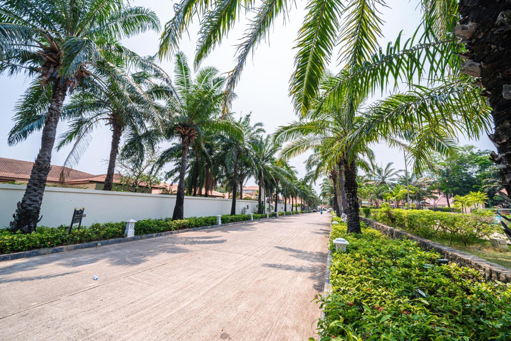 View Talay Longstay Haat Jomtien Eksteriør bilde